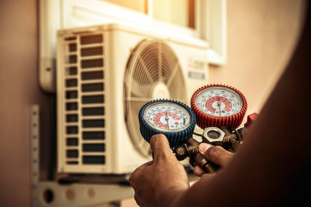 Professional Hvac Installation technician working in Kemblesville, PA